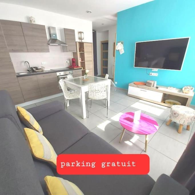 Gite Rdc 42M2 400 M Centre Ville 200 M Gare Tgv Parking Gratuit 250 Places Face Au Logement Arras Eksteriør bilde